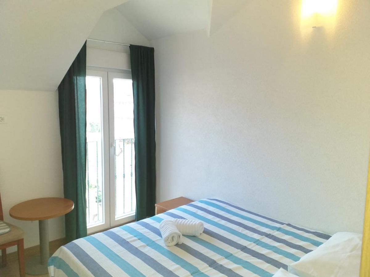 Milea Hotel Makarska Eksteriør billede